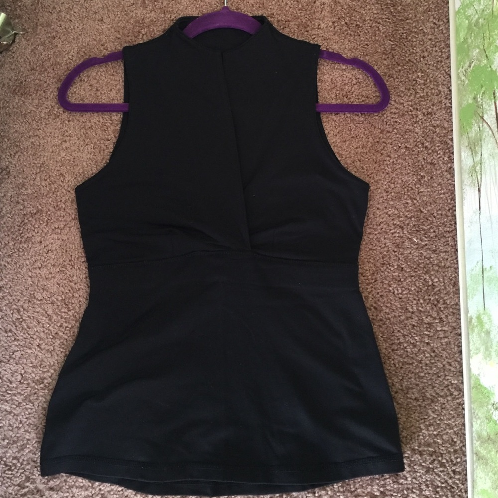 100% authentic Lululemon top
